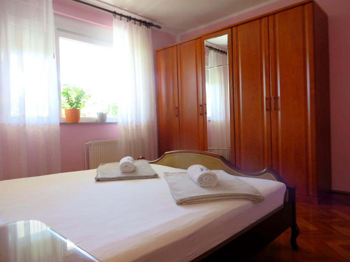 Beach Apartments Roza - The Garden Apartment Biograd Na Moru Exteriér fotografie