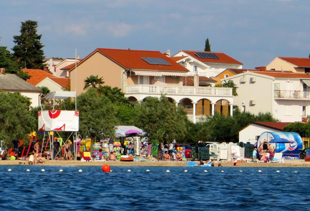 Beach Apartments Roza - The Garden Apartment Biograd Na Moru Exteriér fotografie