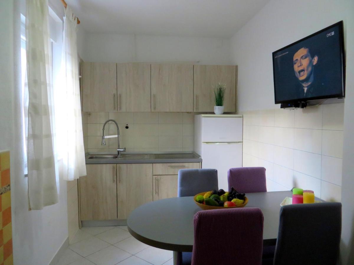 Beach Apartments Roza - The Garden Apartment Biograd Na Moru Exteriér fotografie